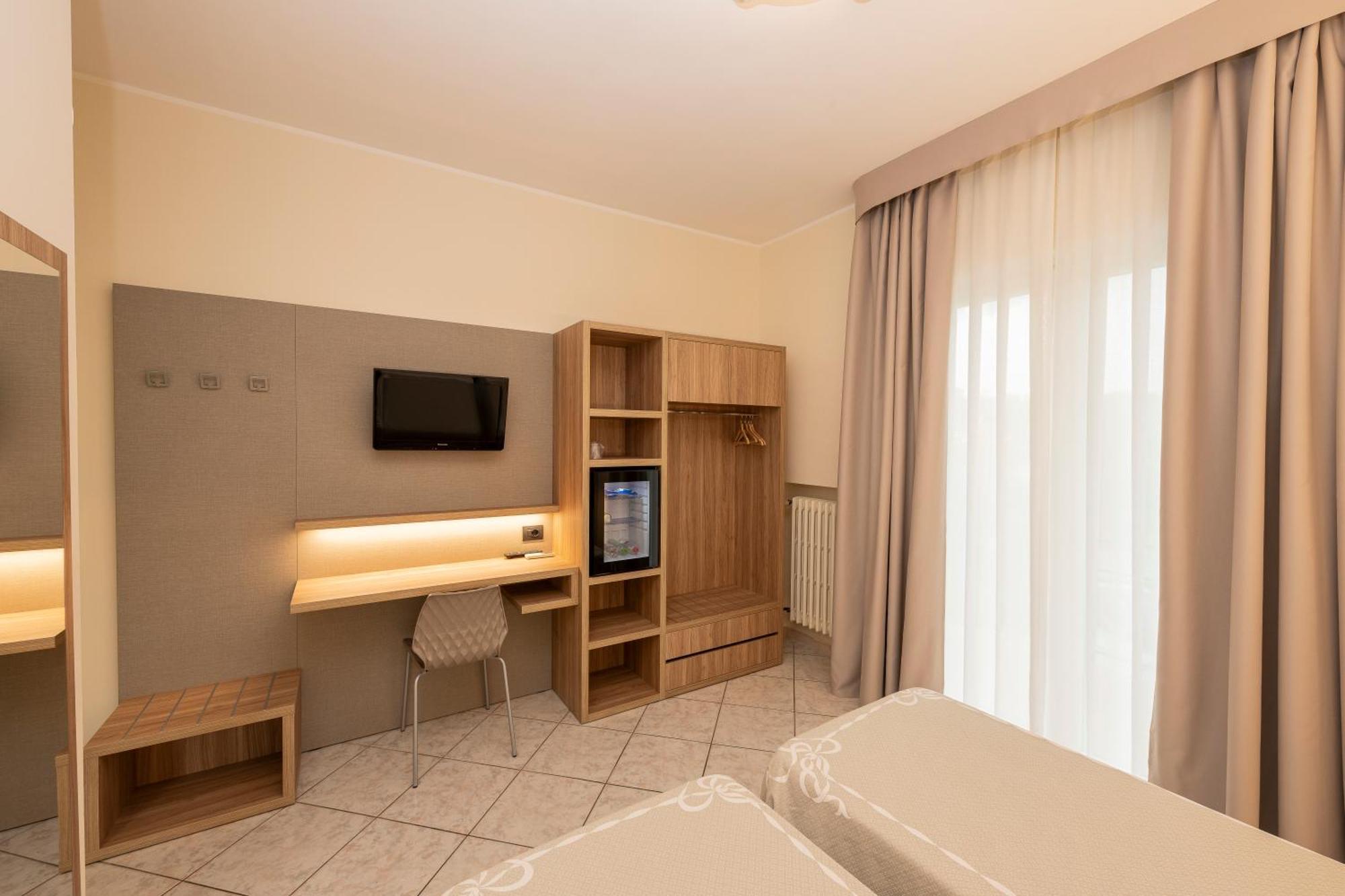 Hotel La Rotonda Cepagatti Dış mekan fotoğraf