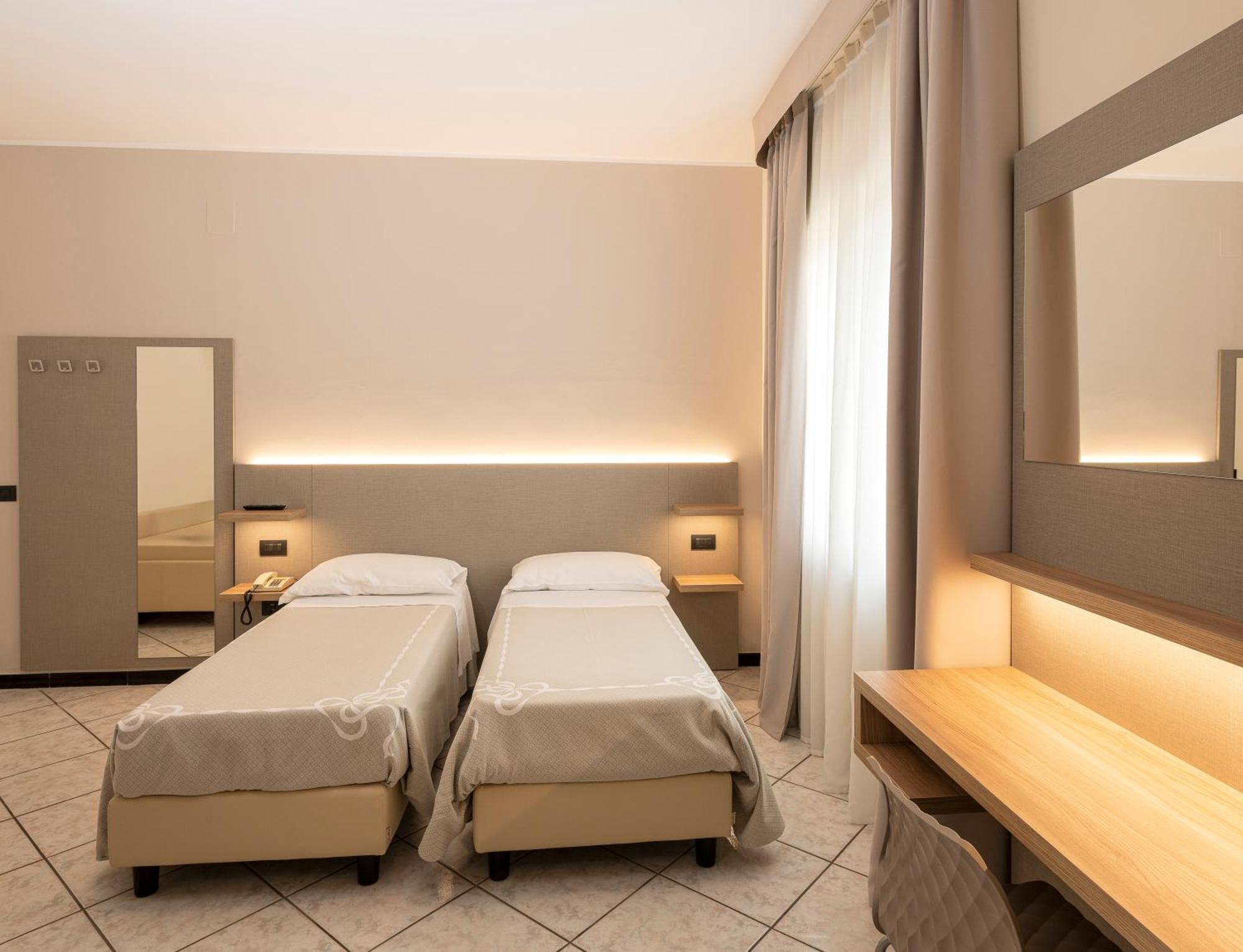 Hotel La Rotonda Cepagatti Dış mekan fotoğraf