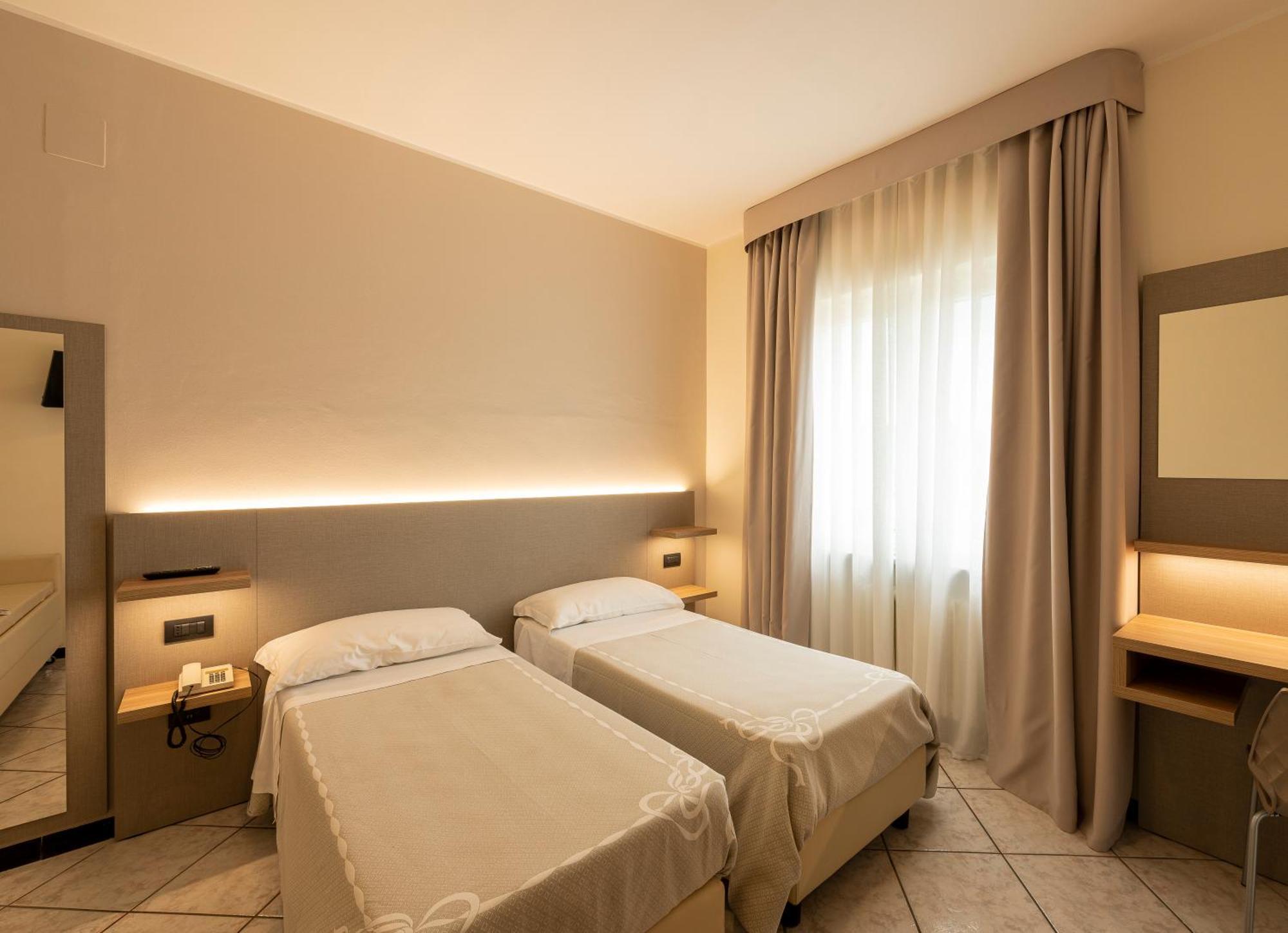 Hotel La Rotonda Cepagatti Dış mekan fotoğraf