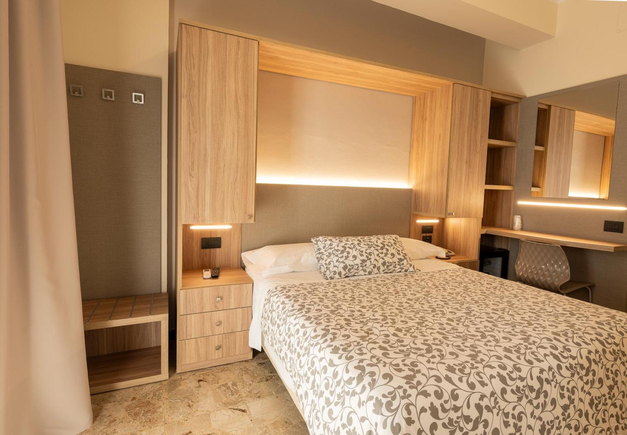 Hotel La Rotonda Cepagatti Dış mekan fotoğraf