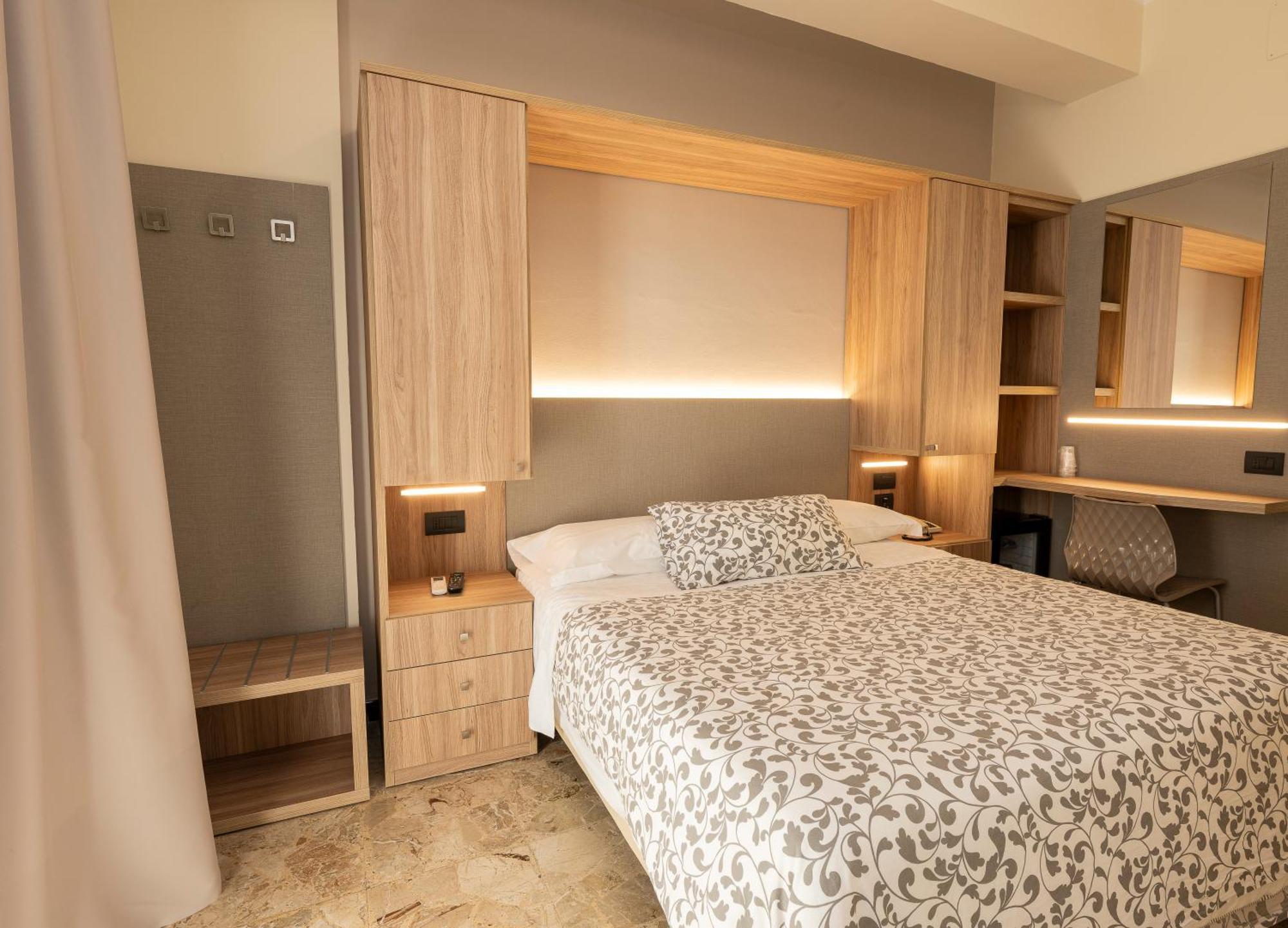 Hotel La Rotonda Cepagatti Dış mekan fotoğraf