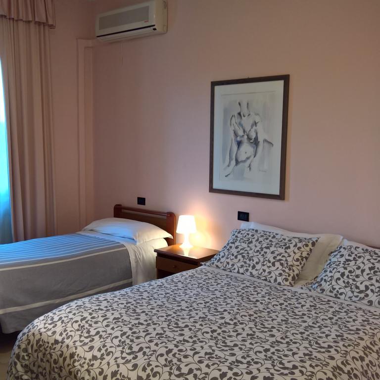 Hotel La Rotonda Cepagatti Dış mekan fotoğraf
